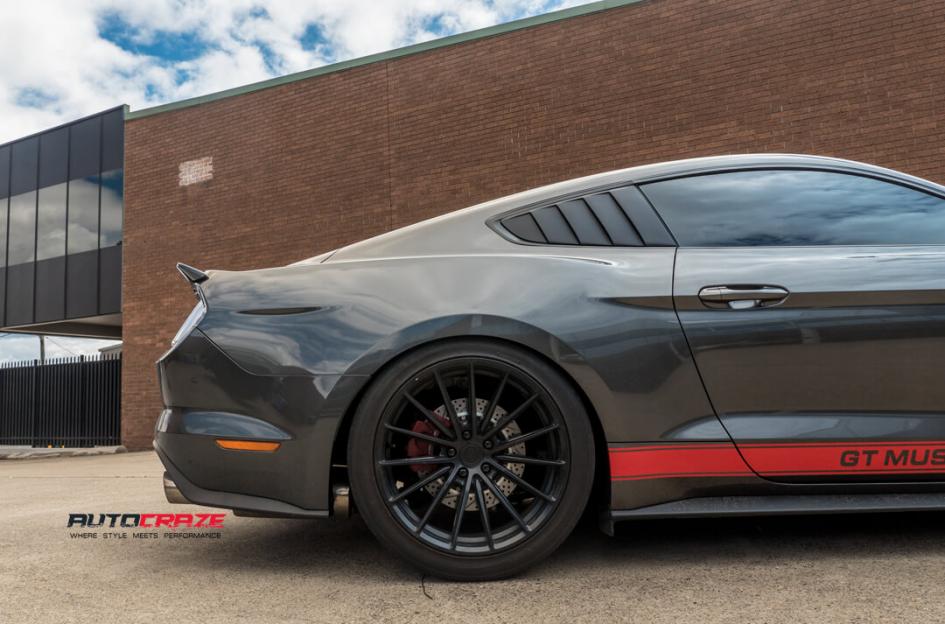 FORD MUSTANG SF09 SATIN BLACK